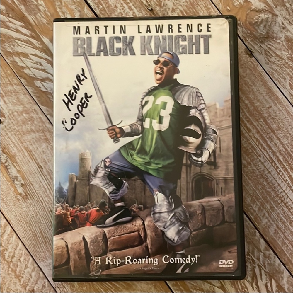 3/$15 u pick dvds📀or 1 for $9~ Black Knight